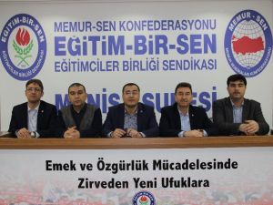 Kadınlar öğretmen, erkekler idareci