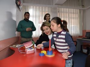 Vali Deniz’in eşi Olcay Deniz özel öğrencilerle buluştu