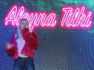 Forum Erzurum’un araç çekilişine Aleyna Tilki damgasını vurdu