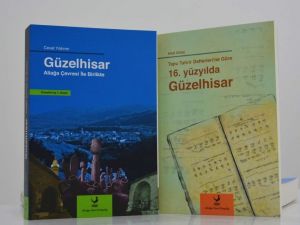 Aliağa Belediyesinden yeni yıla özel iki Güzelhisar kitabı birden