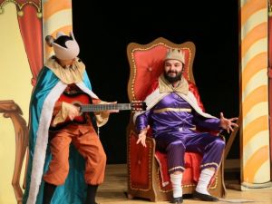 Kütahya’da ‘Müziksiz ülke’ tiyatro oyunu