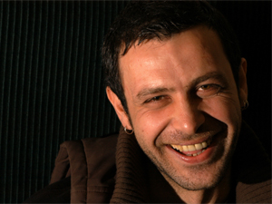 Nejat İşler Ders Vermeye Başladı