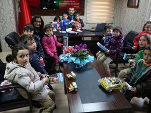 Minikler meslekleri tanıyor