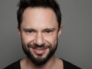 Özgün ’Aşık’ ile kamera karşısına geçti