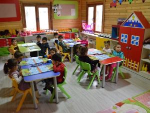 Muradiyeli 200 çocuk eğlenerek öğreniyor