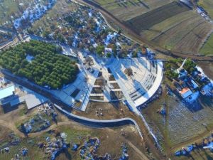 Yunus Emre ve Tabduk Emre Türbesinin çevre düzenlemesi devam ediyor