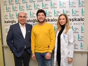 17 numara gözlük takıyordu, göz içi kontakt lensle sağlığına kavuştu