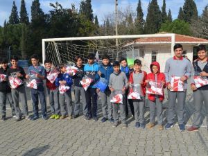 Başkan Şirin öğrencileri sevindirdi