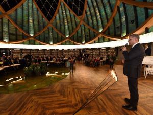 Erol Deneç’in 60 yıllık sanatı Üsküdar’da ‘Dünden Bugüne’ sergisinde