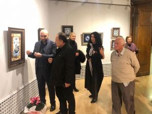 Çini sanatçısı Baykal eserlerini sergiledi