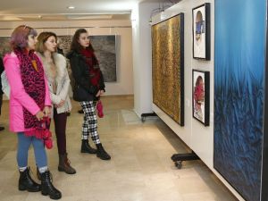 "3 Erbil 3 Bakış" sergisi ziyaretçilerin beğenisine sunuldu