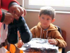 Canlı yayında öğrencilere karne sürprizi