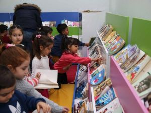 Çocukların tatili kitaplarla renklenecek