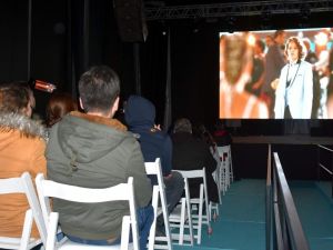 Aliağa’da sinema şöleni “Düğüm salonu” ile başladı