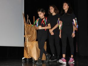Çocuklar doğayı tiyatroyla anlattı