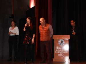 Meme kanserine dikkat çekmek için belgeseli yapıldı