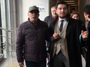 Ünlü Sanatçı Ferdi Tayfur İstanbul Adliyesinde