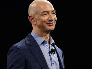 Dünyanın en zengini Jeff Bezos oldu