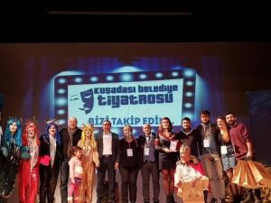 ‘Deniz Dibinde Zil Sesi’ seyirciyle buluşmaya devam ediyor