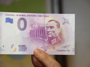 Avrupa Merkez Bankası Atatürk portreli ’Euro’ bastı