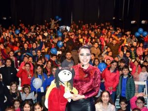 Aliağalı çocuklar için eğlence devam ediyor