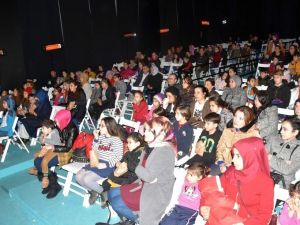 “Annemin Yarası”na Aliağalı sinemaseverlerden tam not