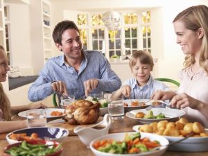 Uzm. Dyt. Barış: ’’4 temel besin grubundan gıdaların her yaşta tüketilmesi gerekir’’