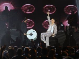 Haliç’te Demet Akalın izdihamı