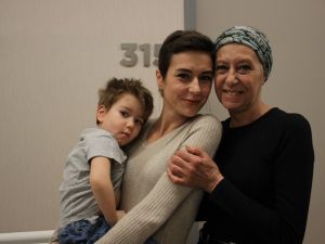 Anne-kız kanseri birlikte yendi