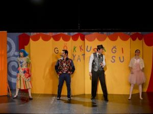 Maltepeli minikler, ‘Çocuk Şenliğinde’ tiyatro izledi