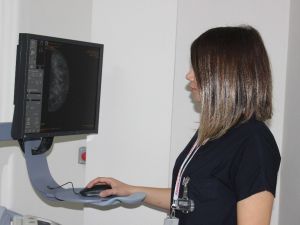 4 Şubat Dünya Kanser Günü’ne “Kadın Sağlığı, Mamografi ve Kemik Yoğunluğu Görüntüleme Merkezi”nde dikkat çekiliyor