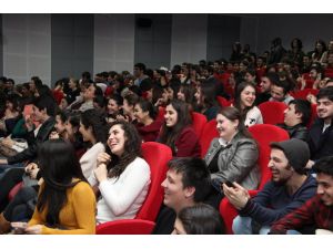 Demirci: Kaderi Seviyorum Yazandan Ötürü