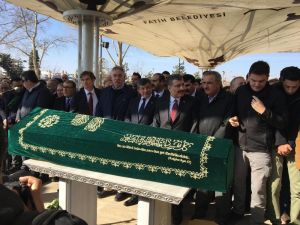 Ünlü doktor Mehmet Öz’ün babası Mustafa Öz son yolculuğuna uğurlandı