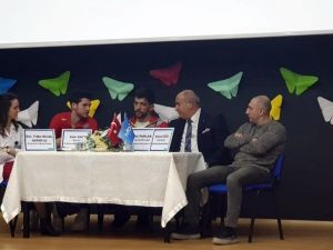 Çocuklar, profesyonel sporcu ve doktorla buluştu