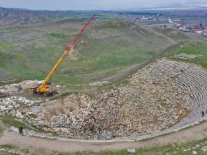 2 bin 200 yıllık Batı tiyatrosu gün yüzüne çıkıyor