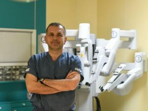 Prof. Dr. Turna: "Prostat ve böbrek kanseri uzmanlık gerektiriyor"