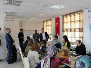 Emet’te öğretmenlere ’’Robotik ve kodlama eğitimi’’