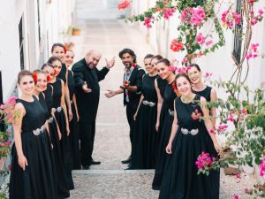 Flamenko Şarkıcısı Arcngel ve Yeni Bulgar Sesleri Korosu Estruna,  Al Este del Cante ile CRR’de