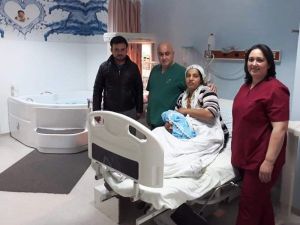 Aydınlı anne adaylarına suda doğum imkanı