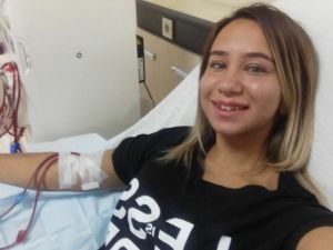 Böbrek hastası genç kızdan ‘otomatik organ bağışı kampanyası’
