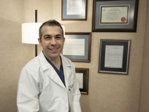 Göz çevresi estetiği ile gençleşin