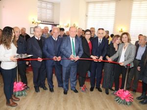 Elibelinde1 sergisi Efeler’de açıldı