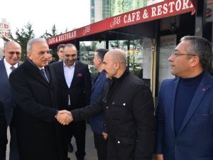İsmet Yıldırım, Ümraniye’deki Erzincanlılar ile bir araya geldi