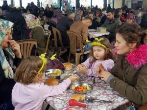 Geleneksel keşkek hayrında şehitler için dua edildi