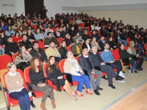 Ünlü sanatçı Cenk Doğar, öğrencilerle bir araya geldi