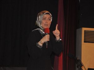 Tongar ; “Bağırmayan annelik mümkün”