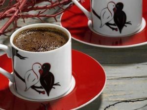 DPÜ öğrencisinin fincan tasarımı raflarında