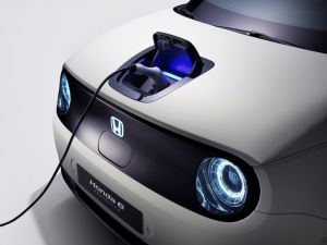 Honda, Cenevre’de elektrikli otomobile geçiş sürecini hızlandırdığını açıkladı