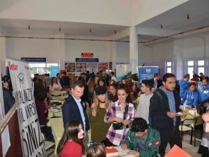 Öğrenciler sektörle buluştu