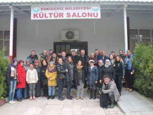 Fotoğraf sanatçıları Eskigediz’i ziyaret etti